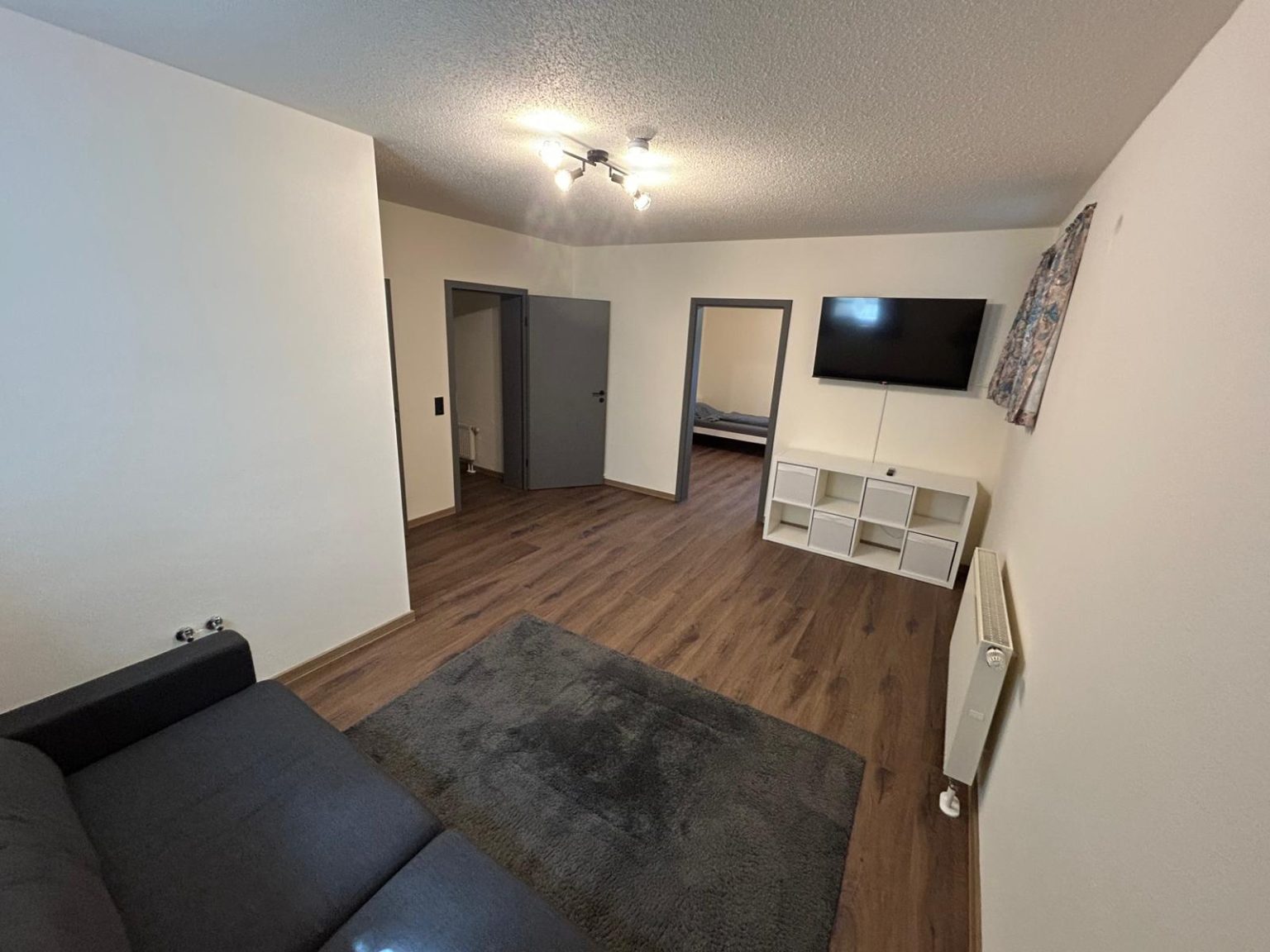Heller Wohnbereich der Ferienwohnung
